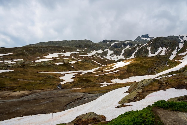 El paso de montaña Grimselpass, Suiza,