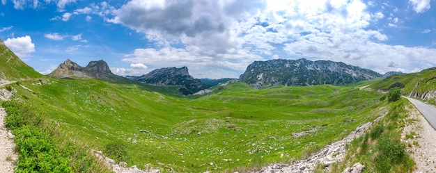 El paso de montaña Sedlo se encuentra en el norte de Montenegro.