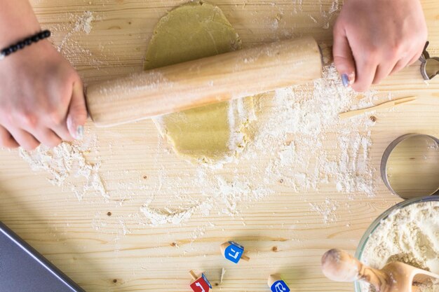 Paso a paso. Hacer galletas de Hanukkah de azúcar caseras sin gluten.