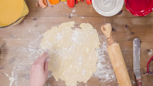 Paso a paso. Hacer masa de tarta desde cero para hornear tarta de calabaza.