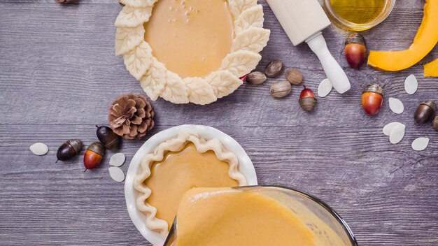 Paso a paso. Hornear pastel de calabaza casero para la cena de Acción de Gracias.