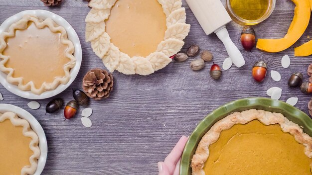 Paso a paso. Hornear pastel de calabaza casero para la cena de Acción de Gracias.