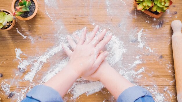 Paso a paso. Masa rodante para empanadas caseras.