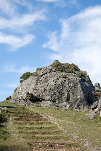 Pasos en el Mirador del Teixido en Ortigueira, Galicia, España