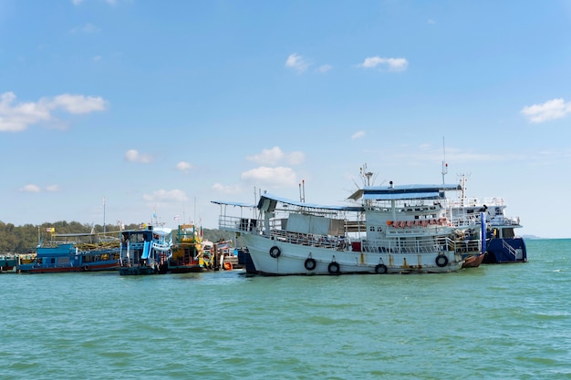 Passagierboot für Transporttouristen nach Koh Samet. Thailand