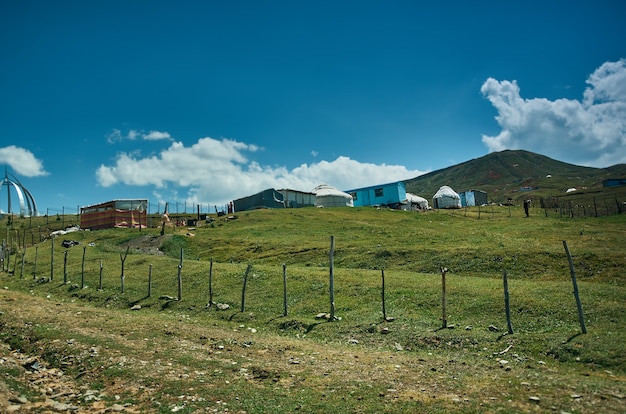 Foto passo de chyjyrchyk, rodovia pamir, quirguistão, ásia central