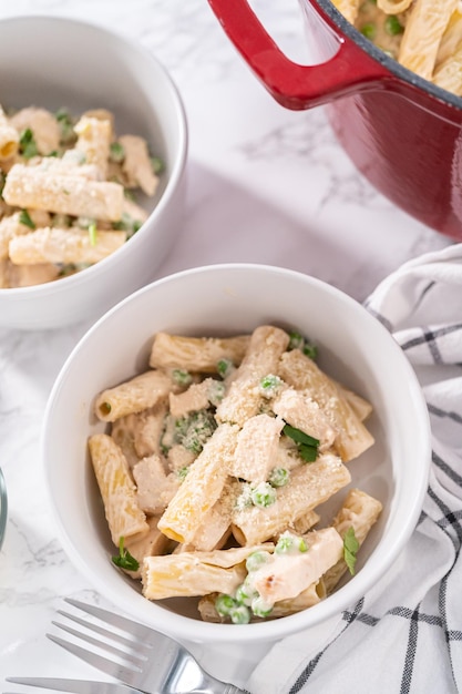 pasta alfredo con pollo