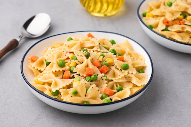 Pasta con alimentos vegetales