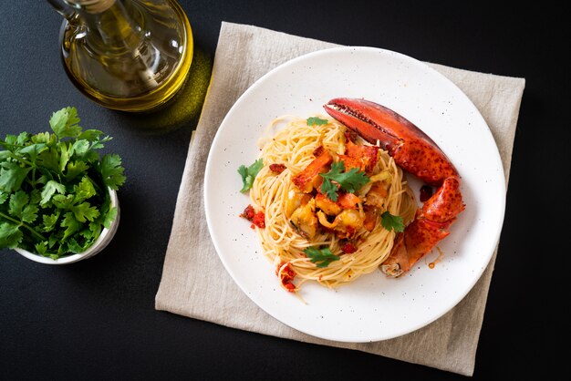 Pasta all&#39;astice o Espaguetis De Langosta