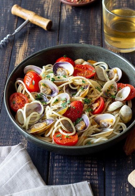 Pasta con almejas Spaghetti alle Vongole comida italiana