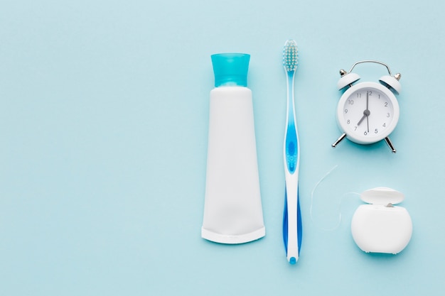 Foto pasta de dente e espaço de cópia do pincel