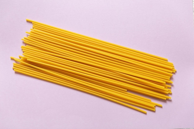 Pasta esfaguetti bucatini