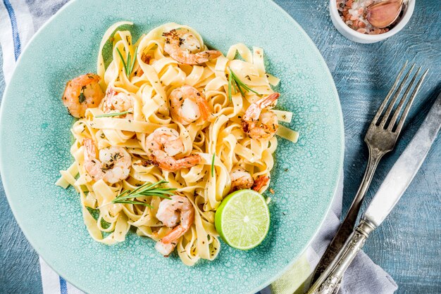 Pasta Fettuccine mit Garnelen