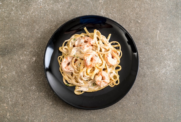 pasta fettuccini con camarones