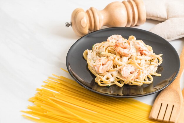 Pasta Fettuccini Con Camarones