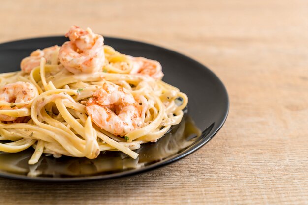 Pasta Fettuccini Con Camarones