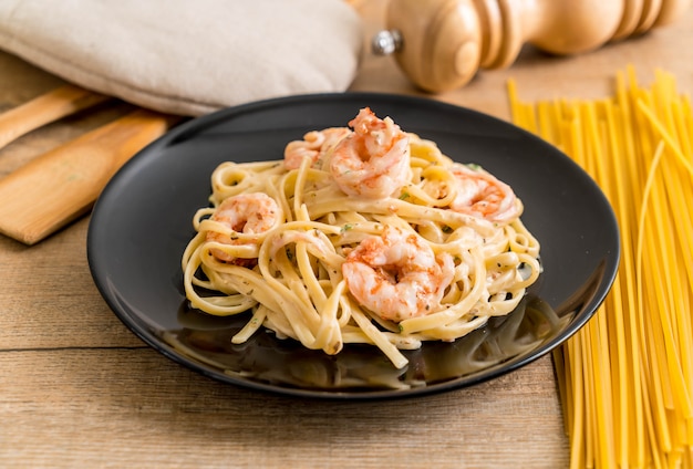 Pasta Fettuccini Con Camarones