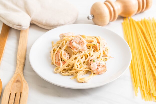 Pasta Fettuccini Con Camarones