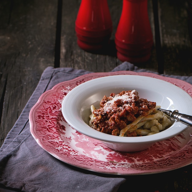 Pasta mit Bolognese-Sauce