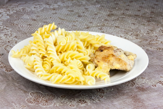 Pasta mit Hühnchen