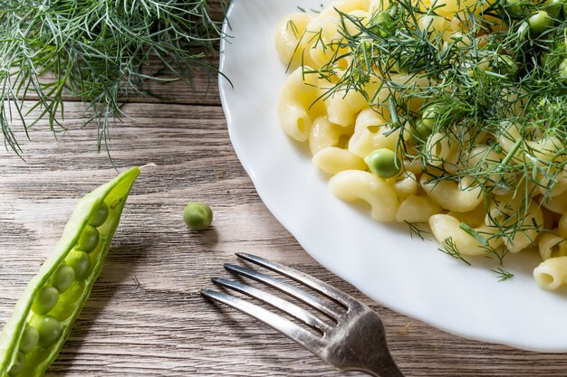 Pasta mit Kräutern.