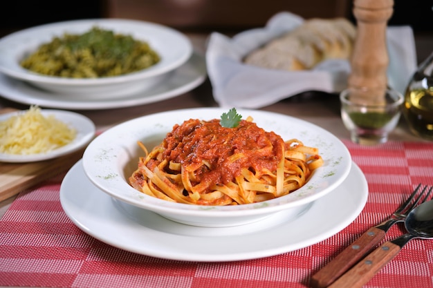 Pasta mit Pomodoro Sauce italienisches Essen