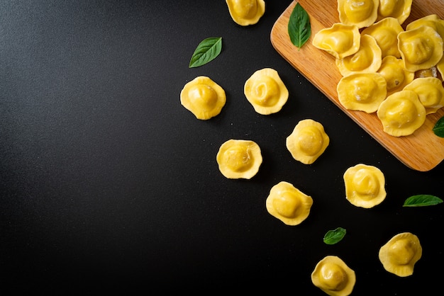 Pasta de ravioles italianos tradicionales