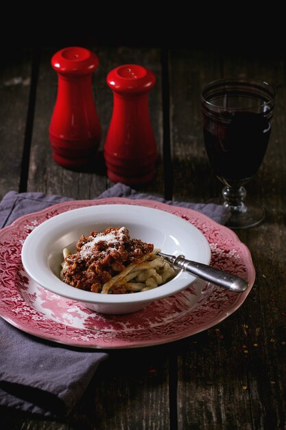 Pasta con salsa boloñesa