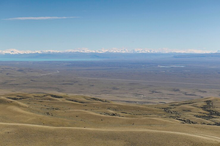 Foto pastagens de estepes áridas e desertos da patagônia argentina