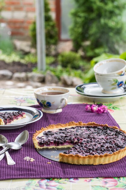 pastel de arándanos. Tarta de arándanos, queso crema. Desayuno al aire libre. Teatime de verano. Vintage c