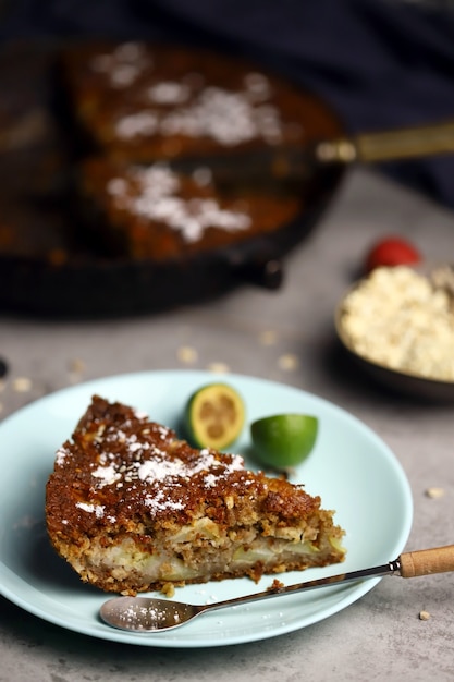 Pastel de avena con semillas y frutos