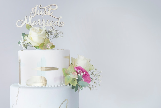 Pastel de bodas con fondant