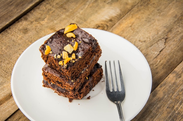 pastel de brownie de chocolate decorado