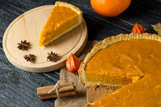 pastel de calabaza tradicional para acción de gracias