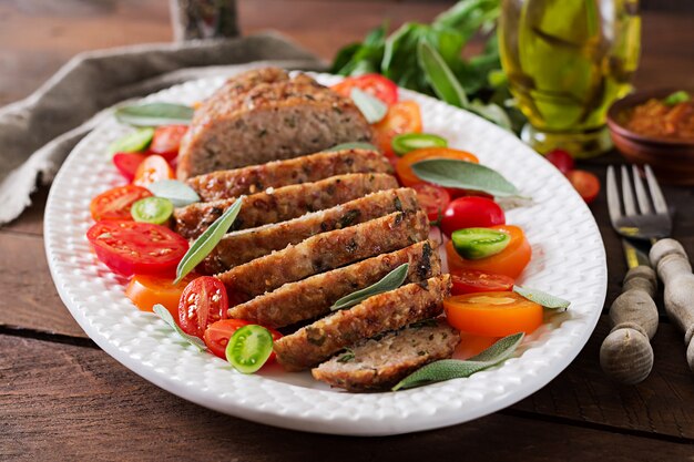 Foto pastel de carne de pavo al horno hecho en casa sabroso