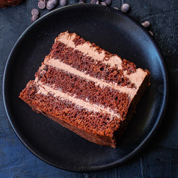 pastel de chocolate con crema