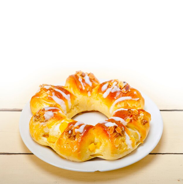 Foto pastel de donas de pan dulce