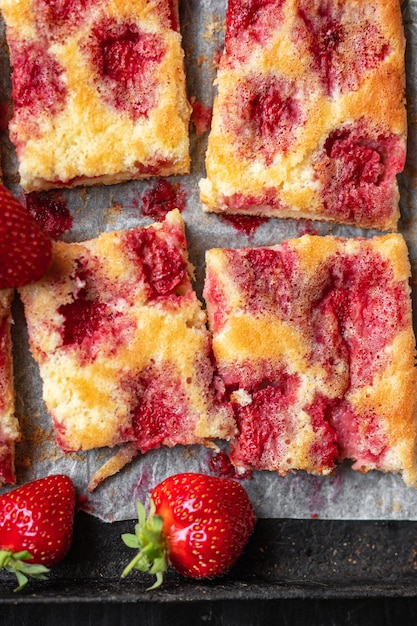 pastel de fresa postre de baya dulce plato orgánico comida vegana o vegetariana