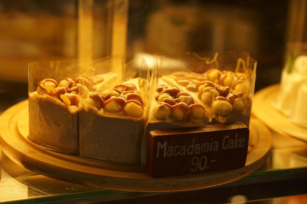 Pastel de frutas en café café