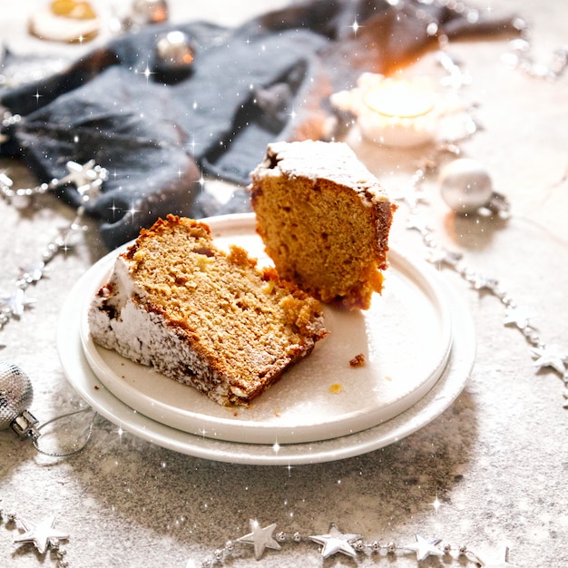 Pastel de frutas navideñas