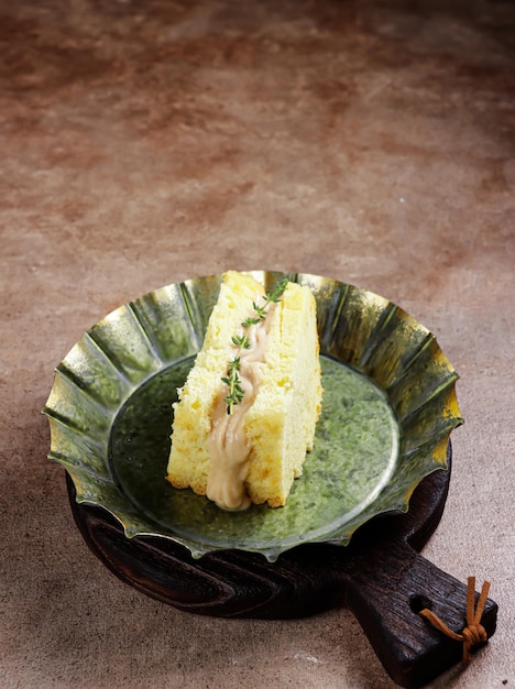 Pastel de gasa de Durian, una variación típica de pastel asiático