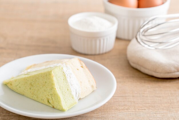 pastel de gasa en la mesa