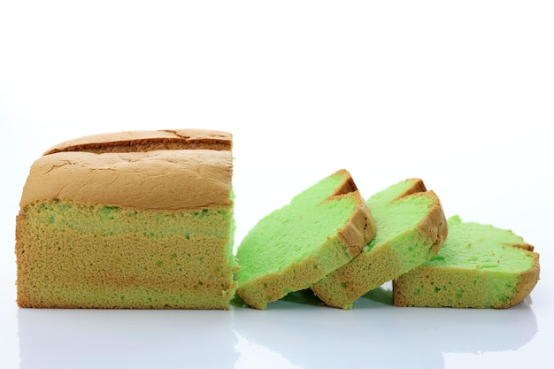 Foto pastel de jugo de pandan verde y chifón