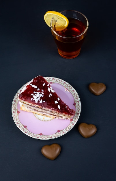 Pastel de limón y té