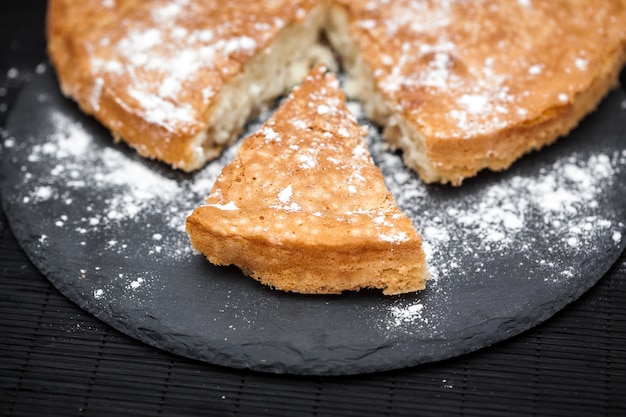 Pastel de manzana apetitoso casero