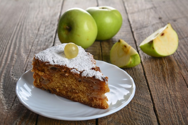 Pastel de manzana horneado casero