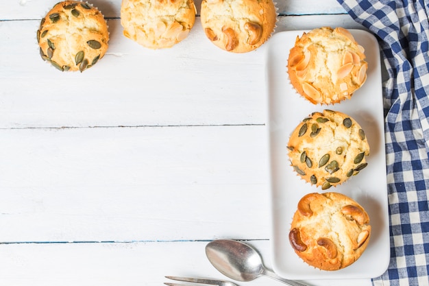 Pastel de muffins de nueces