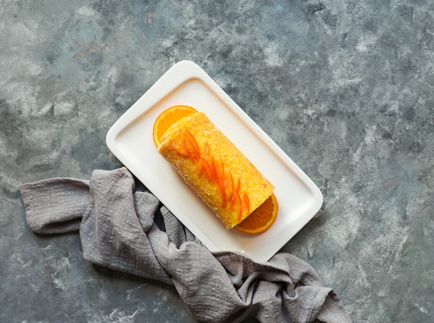 Pastel de naranja enrollado portugués