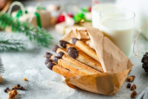 pastel de navidad dulce pastelería galleta galleta horneado en casa bollo postre festivo ajuste de la tabla vacaciones