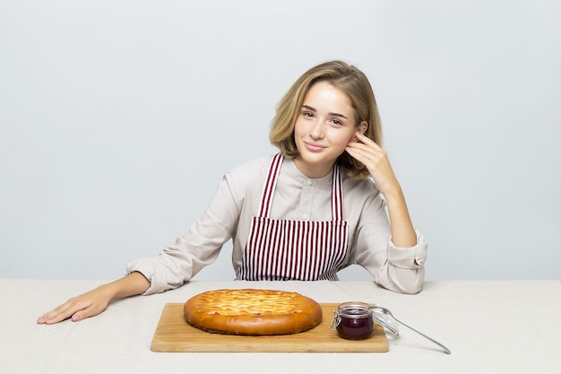 Pastel de niña y limón